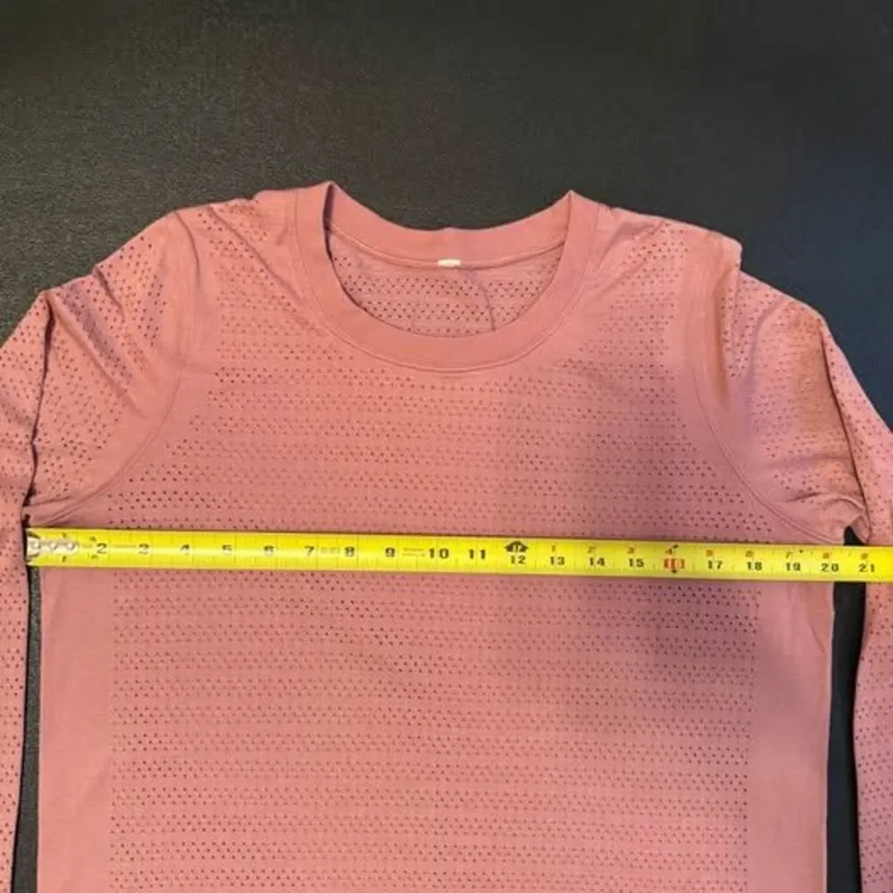 Lululemon Swiftly Tech Long-Sleeve Shirt in Mauve